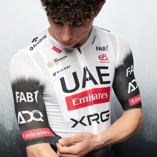 Bekleidung Herren UAE Team Emirates 2025 Magistrale Light Pissei trikot Bekleidung Herren UAE Team Emirates 2025 Magistrale Light Pissei trikot